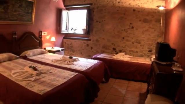 Allotjaments Rurals Can Pere Petit Santa Pau Chambre photo
